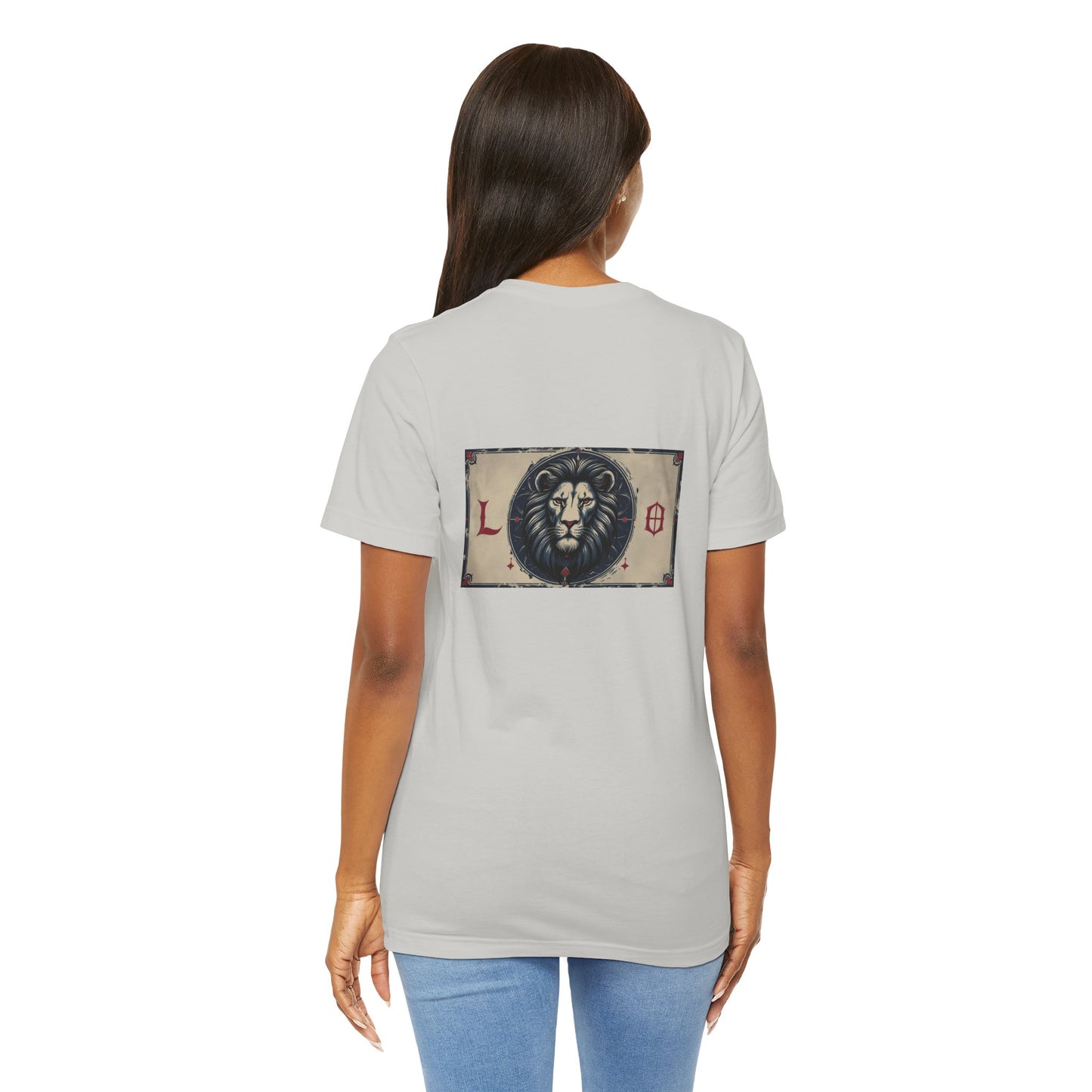 Leone - T-shirt con segno zodiacale gotico. Grafica blu sul retro. Segno zodiacale nell'ombra.