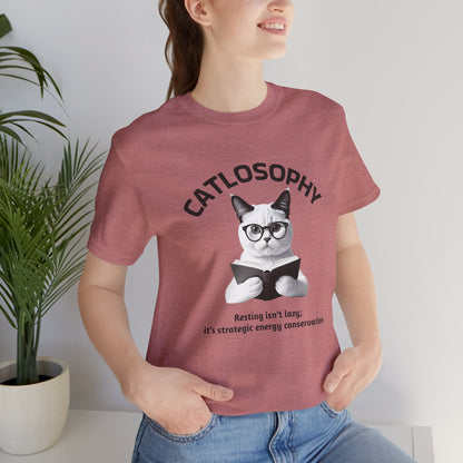 Catlosophy Unisex Jersey Maglietta a maniche corte – Design "Riposare non è pigrizia"