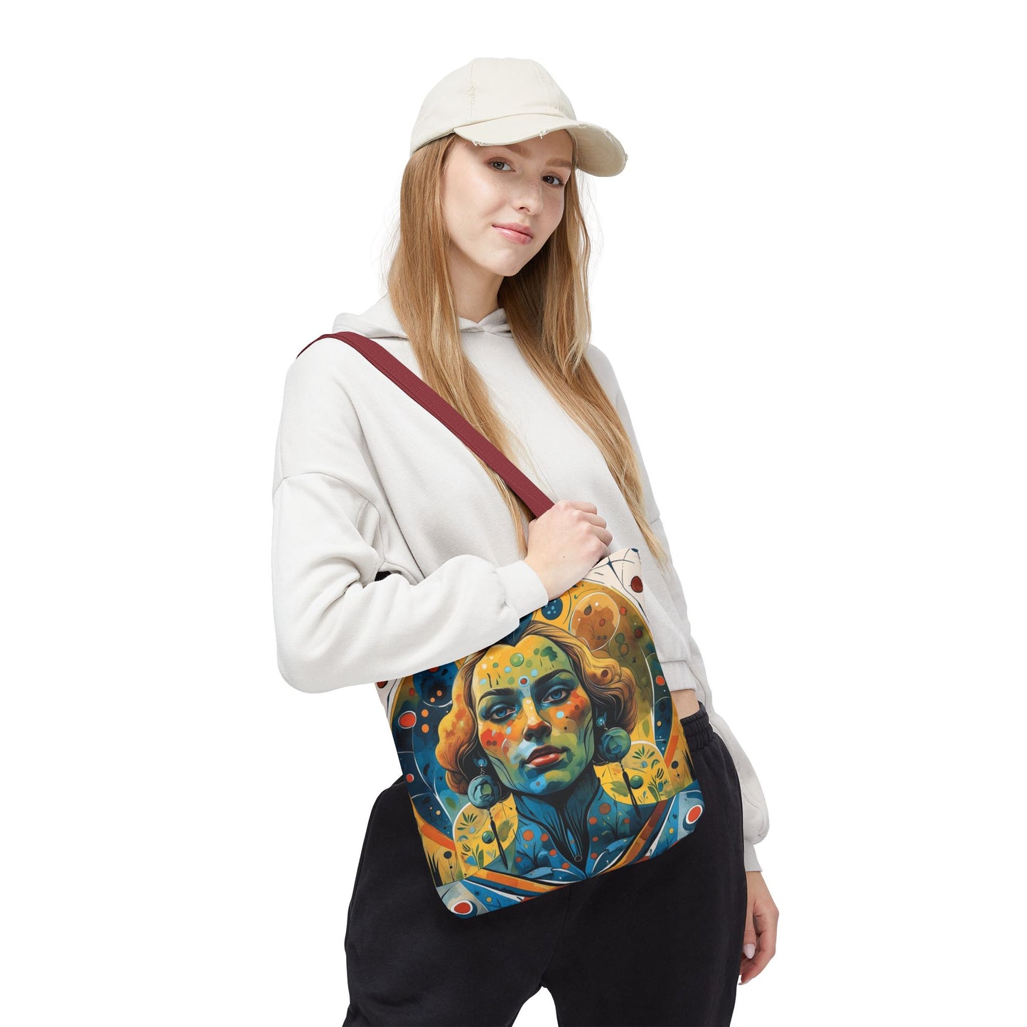 ONIRIC VISIONS. Bags that Dream with You. THE PRIESTESS