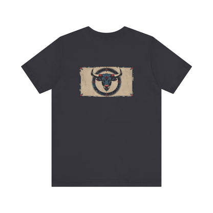 Toro - T-shirt con segno zodiacale gotico. Grafica blu sul retro. Segno zodiacale nell'ombra.