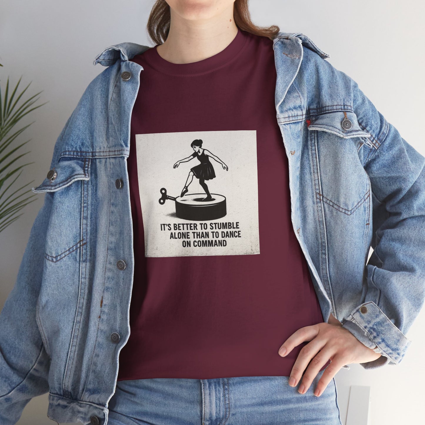 T-shirt Ribelle – Maglietta Unisex in Cotone Pesante per Spiriti Liberi.