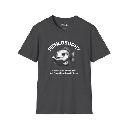 Maglietta unisex Fishlosophy - Design con vibrazioni oceaniche e domande sulla vita - Un pesce intelligente sa che non tutto è come sembra.