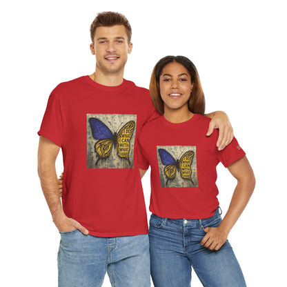 T-shirt Ribelle – Maglietta Unisex in Cotone Pesante per Spiriti Liberi.