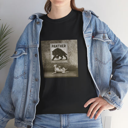 T-shirt Ribelle – Maglietta Unisex in Cotone Pesante per Spiriti Liberi.