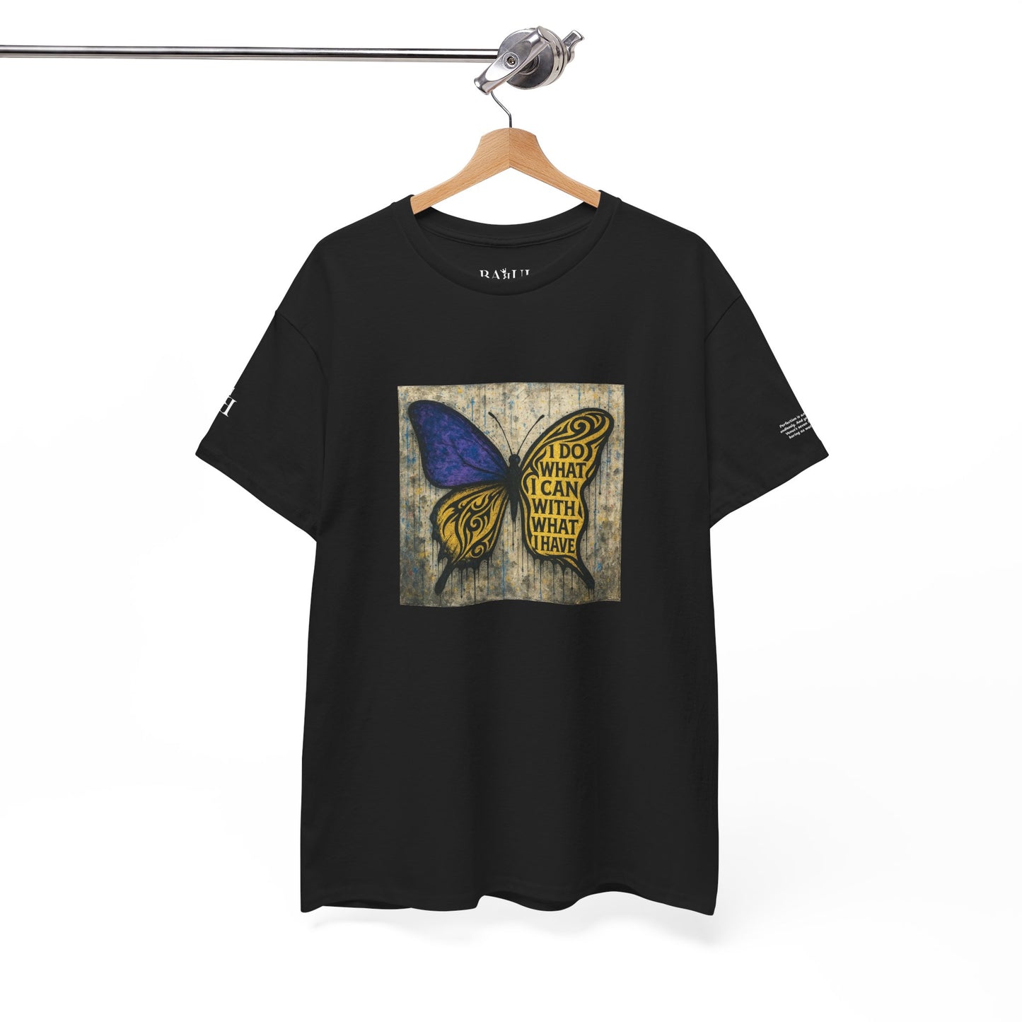 T-shirt Ribelle – Maglietta Unisex in Cotone Pesante per Spiriti Liberi.
