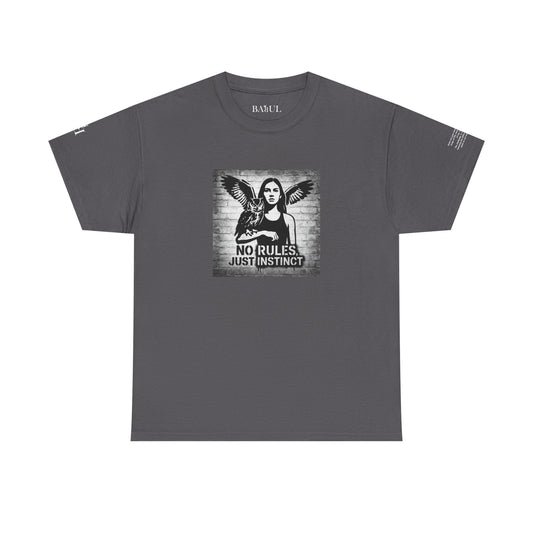 T-shirt Ribelle – Maglietta Unisex in Cotone Pesante per Spiriti Liberi.