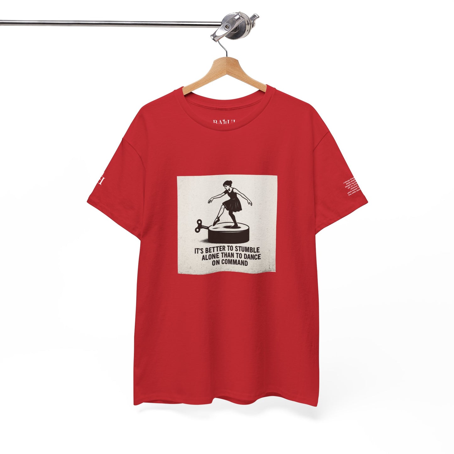 T-shirt Ribelle – Maglietta Unisex in Cotone Pesante per Spiriti Liberi.
