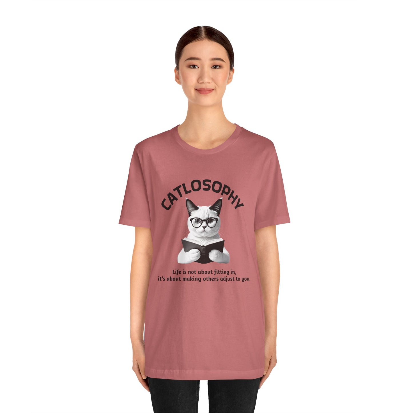 Maglietta a maniche corte unisex Catlosophy – Design "La vita non consiste nell'adattarsi"