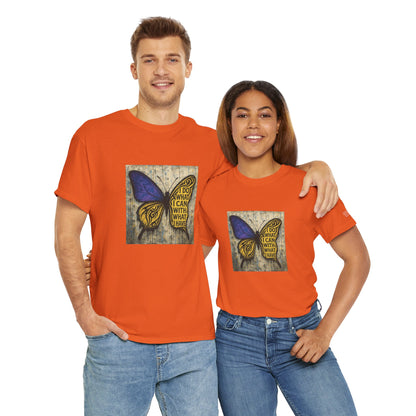 T-shirt Ribelle – Maglietta Unisex in Cotone Pesante per Spiriti Liberi.