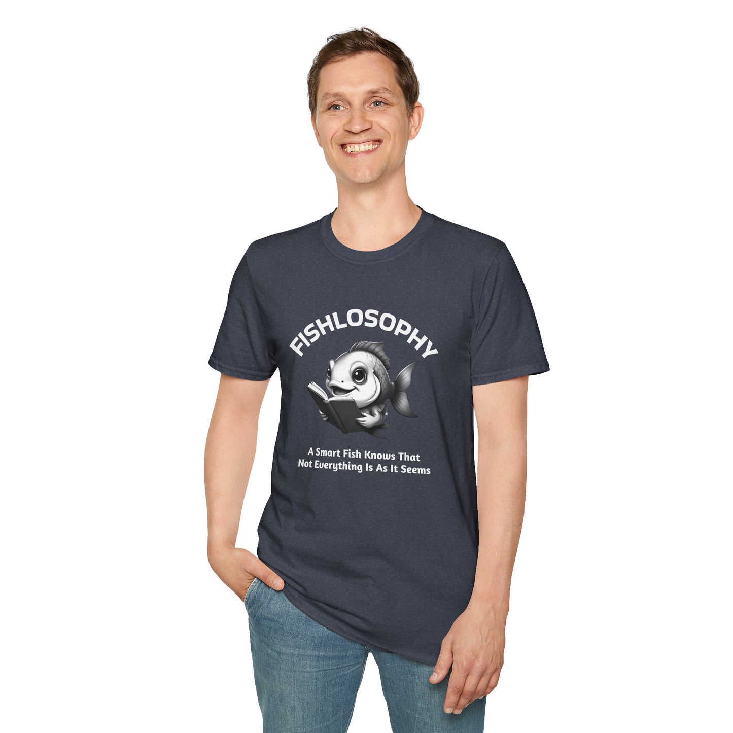 Maglietta unisex Fishlosophy - Design con vibrazioni oceaniche e domande sulla vita - Un pesce intelligente sa che non tutto è come sembra.