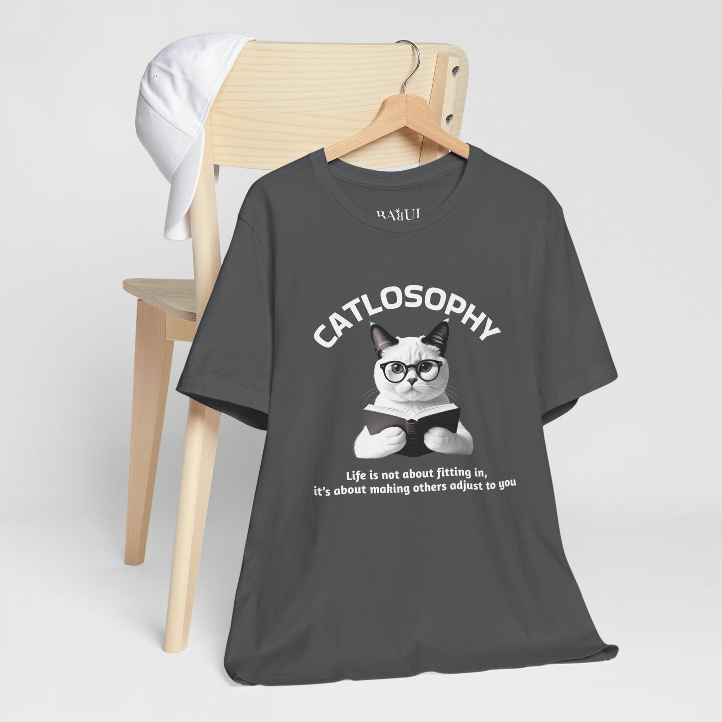 Maglietta a maniche corte unisex Catlosophy – Design "La vita non consiste nell'adattarsi"