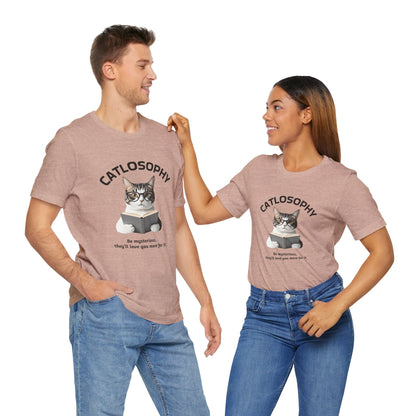 Catlosophy Unisex Jersey Maglietta a maniche corte – Design "Sii misterioso"
