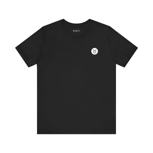 Toro - T-shirt con segno zodiacale gotico. Grafica blu sul retro. Segno zodiacale nell'ombra.