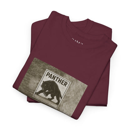 T-shirt Ribelle – Maglietta Unisex in Cotone Pesante per Spiriti Liberi.