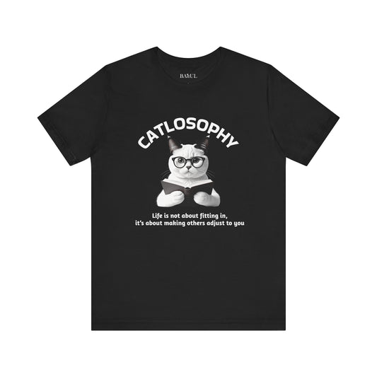 Maglietta a maniche corte unisex Catlosophy – Design "La vita non consiste nell'adattarsi"