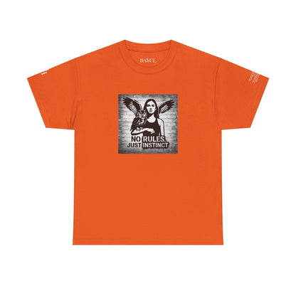 T-shirt Ribelle – Maglietta Unisex in Cotone Pesante per Spiriti Liberi.