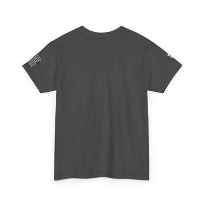 T-shirt Ribelle – Maglietta Unisex in Cotone Pesante per Spiriti Liberi.
