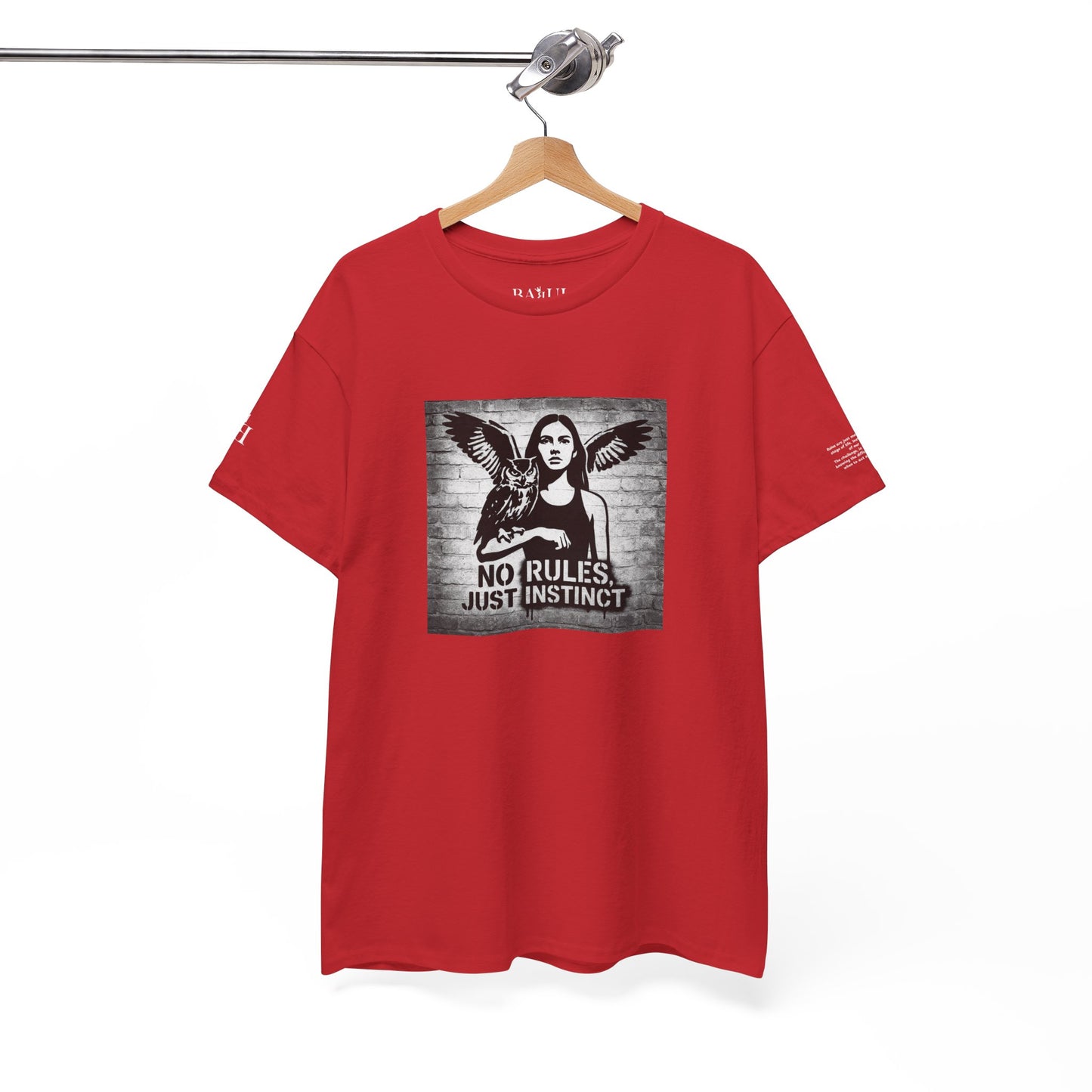 T-shirt Ribelle – Maglietta Unisex in Cotone Pesante per Spiriti Liberi.