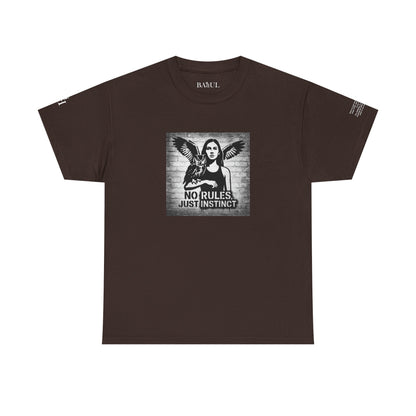 T-shirt Ribelle – Maglietta Unisex in Cotone Pesante per Spiriti Liberi.