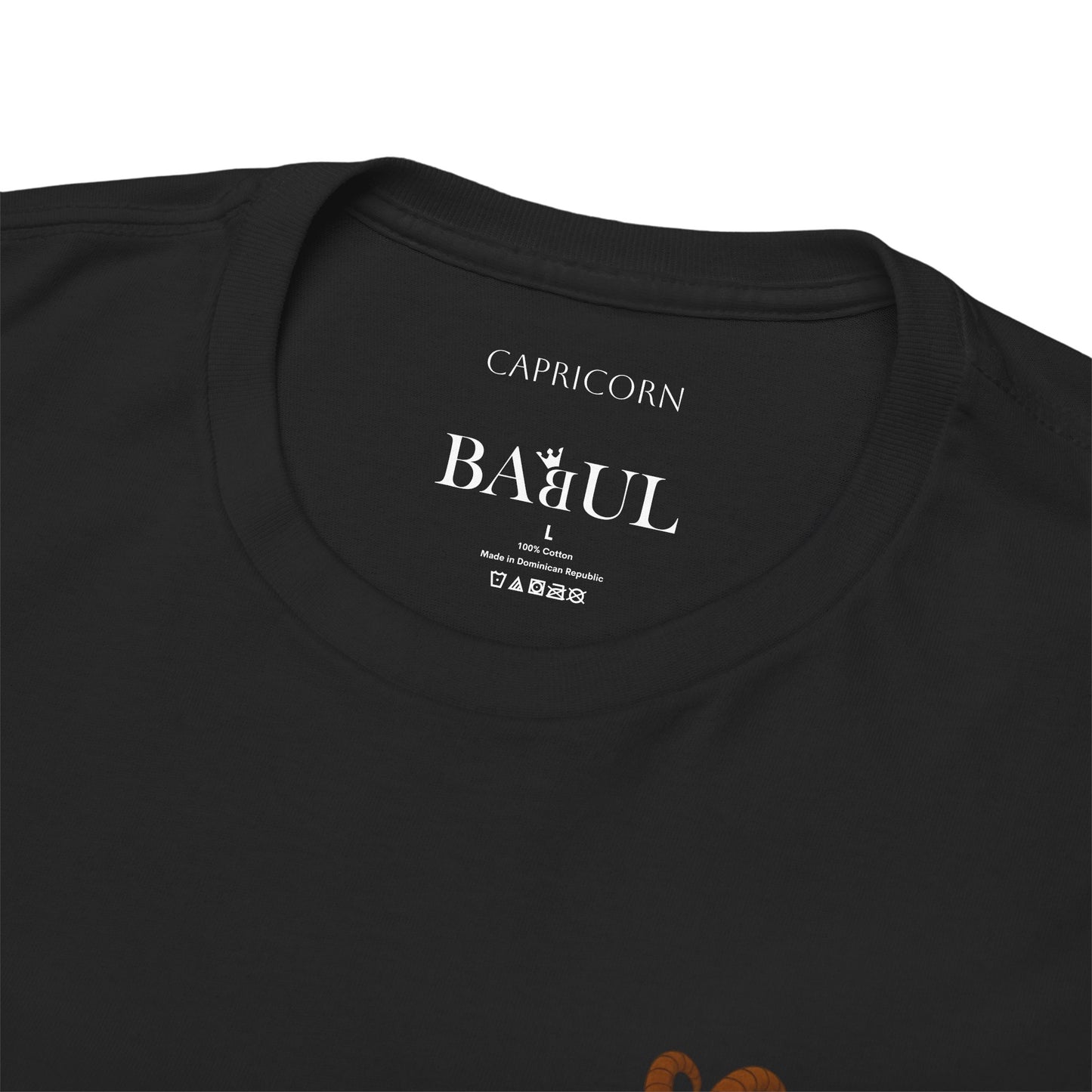 CAPRICORNO - T-shirt Dreamy Zodiac - La magia delle stelle in stile Ghibli