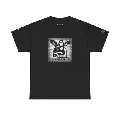 T-shirt Ribelle – Maglietta Unisex in Cotone Pesante per Spiriti Liberi.
