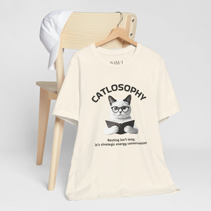 Catlosophy Unisex Jersey Maglietta a maniche corte – Design "Riposare non è pigrizia"