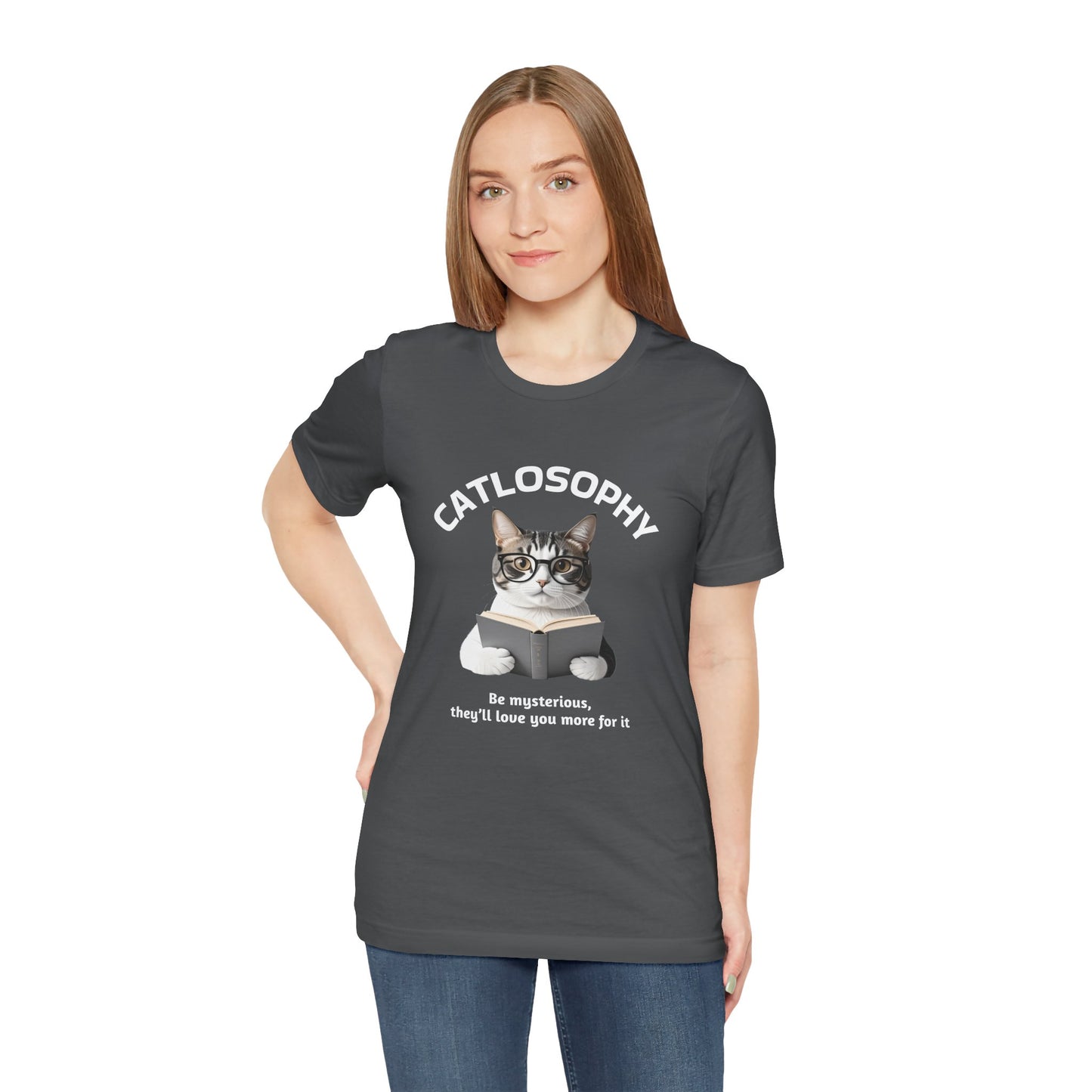Catlosophy Unisex Jersey Maglietta a maniche corte – Design "Sii misterioso"