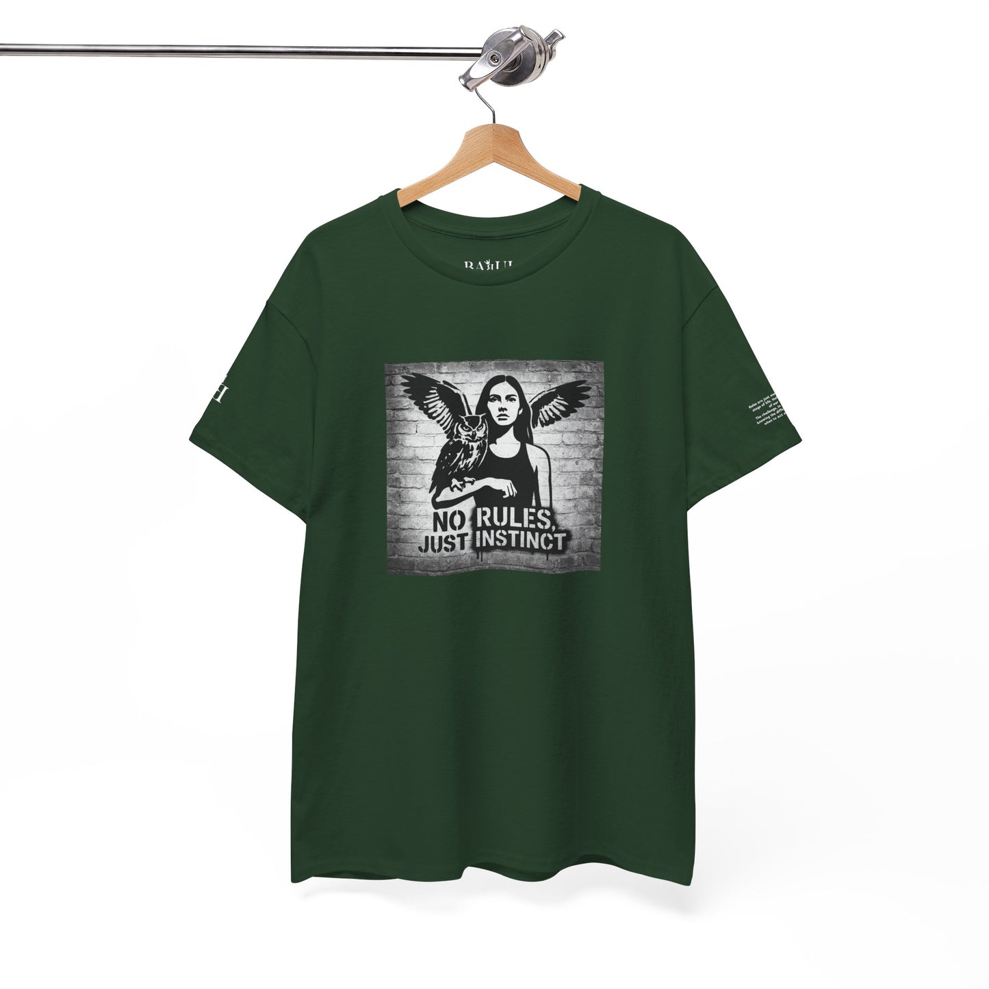 T-shirt Ribelle – Maglietta Unisex in Cotone Pesante per Spiriti Liberi.
