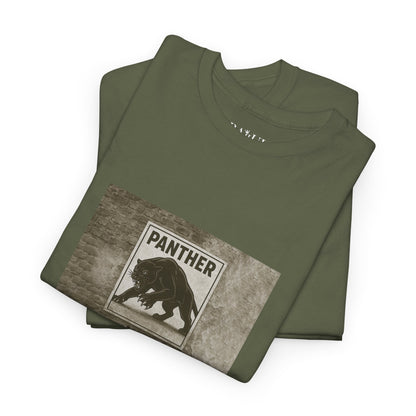 T-shirt Ribelle – Maglietta Unisex in Cotone Pesante per Spiriti Liberi.