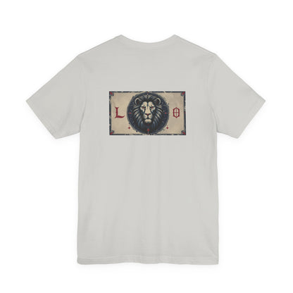Leone - T-shirt con segno zodiacale gotico. Grafica blu sul retro. Segno zodiacale nell'ombra.