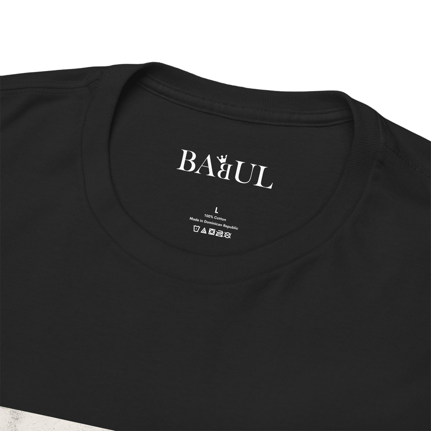 T-shirt Ribelle – Maglietta Unisex in Cotone Pesante per Spiriti Liberi.