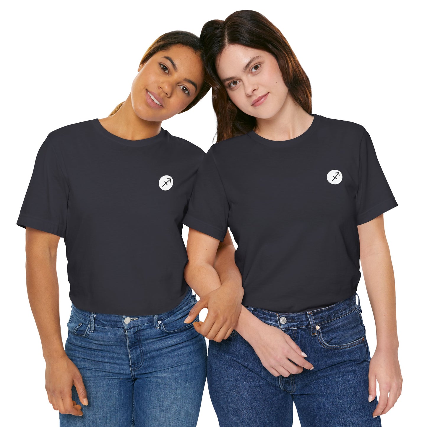 Sagittario - T-shirt con segno zodiacale gotico. Grafica blu sul retro. Zodiaco nell'ombra.