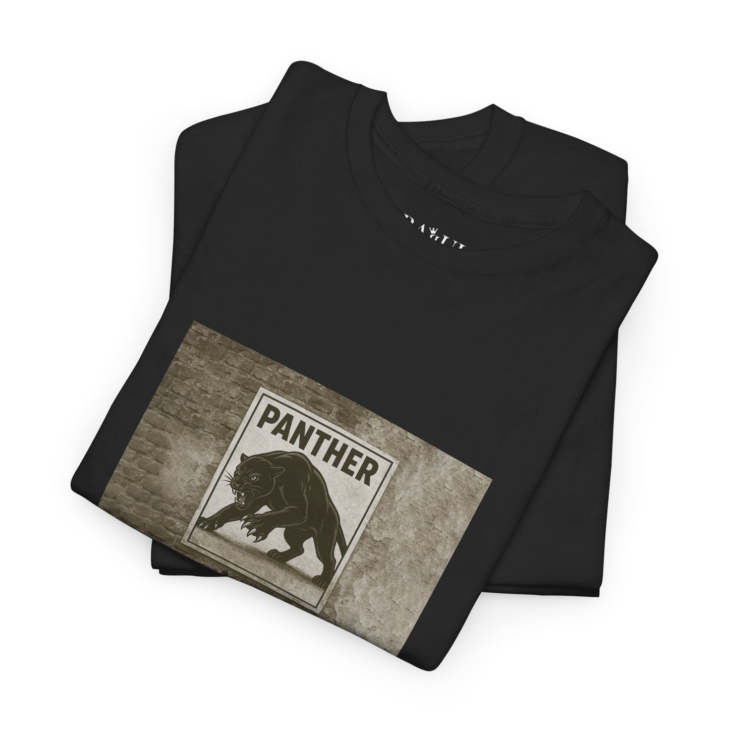 T-shirt Ribelle – Maglietta Unisex in Cotone Pesante per Spiriti Liberi.