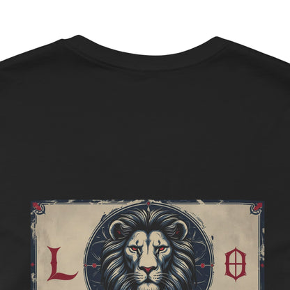 Leone - T-shirt con segno zodiacale gotico. Grafica blu sul retro. Segno zodiacale nell'ombra.