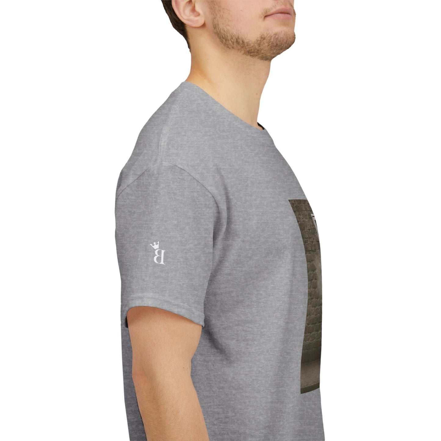 T-shirt Ribelle – Maglietta Unisex in Cotone Pesante per Spiriti Liberi.