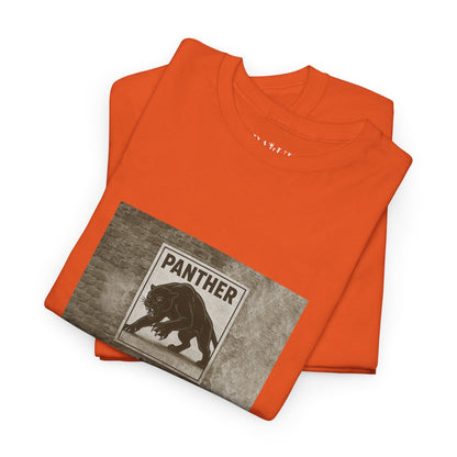 T-shirt Ribelle – Maglietta Unisex in Cotone Pesante per Spiriti Liberi.