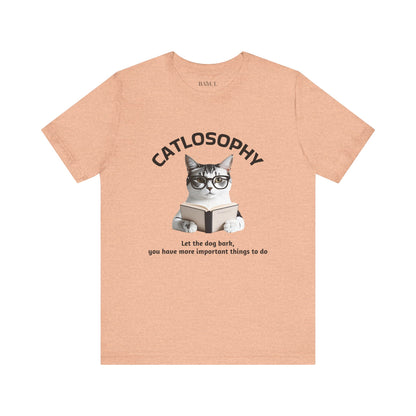 Maglietta a maniche corte unisex Catlosophy – Design "Lascia che il cane abbai"