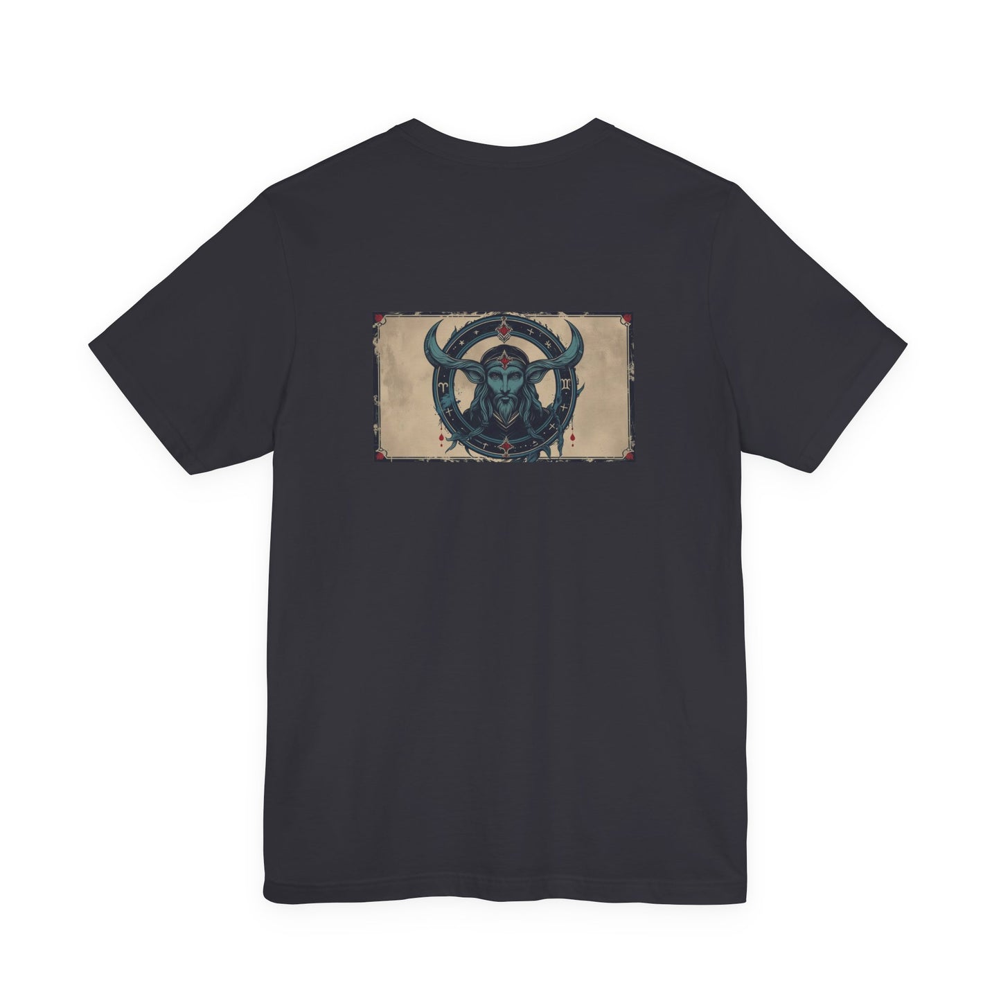 Capricorno - T-shirt con segno zodiacale gotico. Grafica blu sul retro. Segno zodiacale nell'ombra.