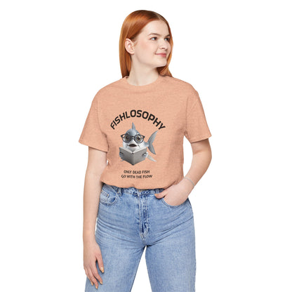 Fishlosophy Unisex Jersey Maglietta a maniche corte – Le profondità dell'oceano non sono per i deboli di cuore.