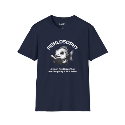 Maglietta unisex Fishlosophy - Design con vibrazioni oceaniche e domande sulla vita - Un pesce intelligente sa che non tutto è come sembra.
