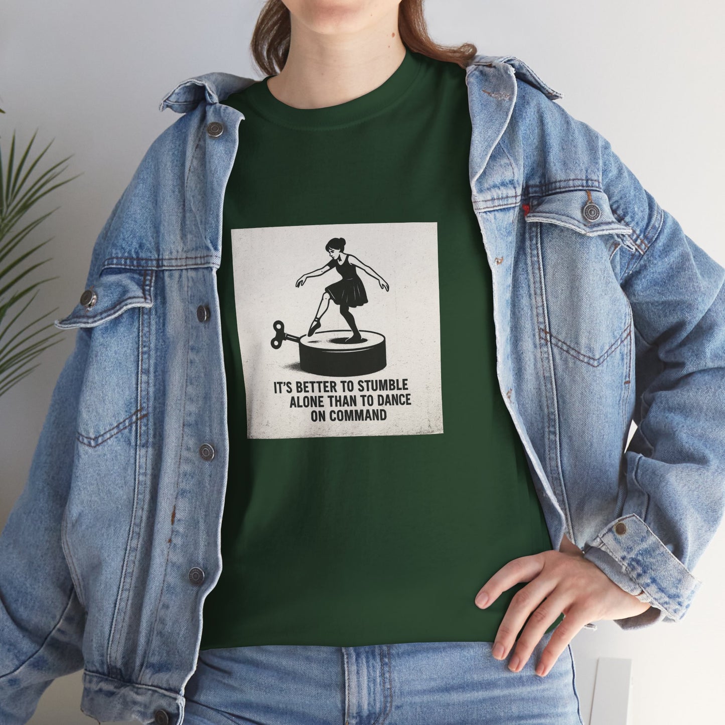 T-shirt Ribelle – Maglietta Unisex in Cotone Pesante per Spiriti Liberi.