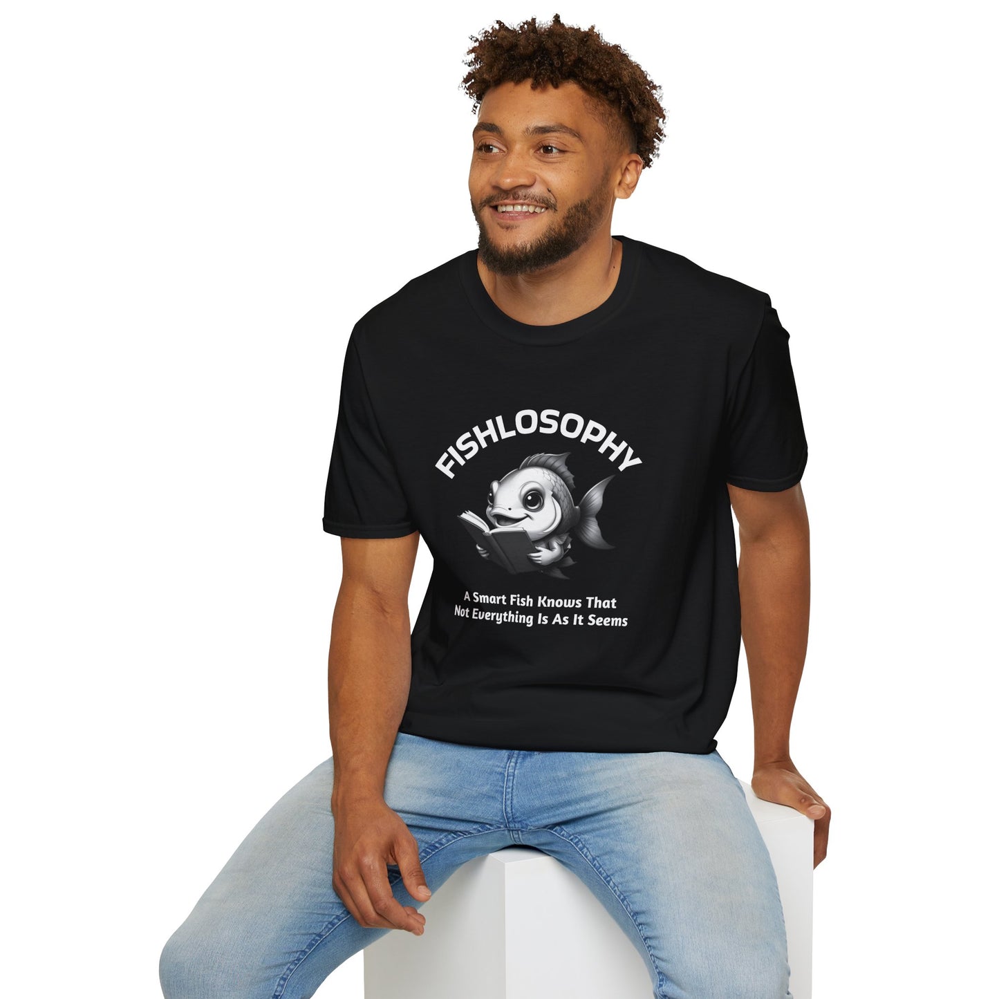 Maglietta unisex Fishlosophy - Design con vibrazioni oceaniche e domande sulla vita - Un pesce intelligente sa che non tutto è come sembra.