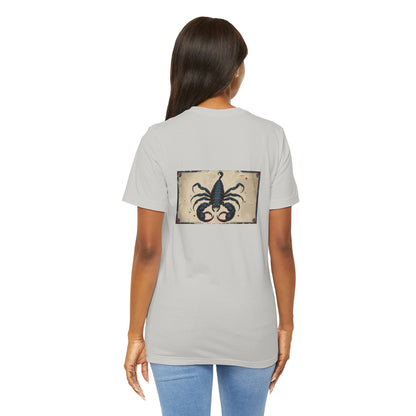 Scorpione - T-shirt con segno zodiacale gotico. Grafica blu sul retro. Segno zodiacale nell'ombra.